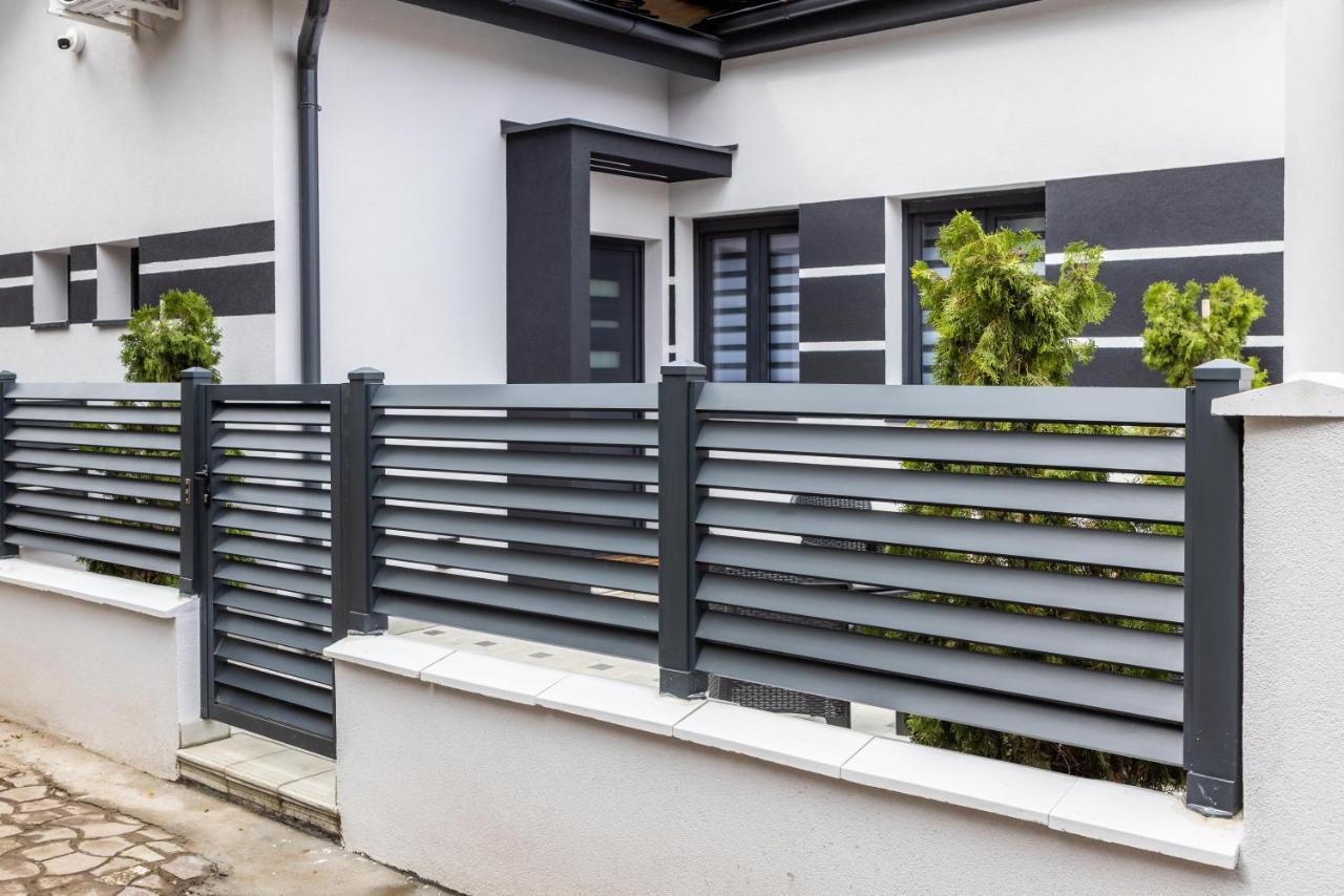Rubikon Free Parking Apartmani Dusanovac Dış mekan fotoğraf