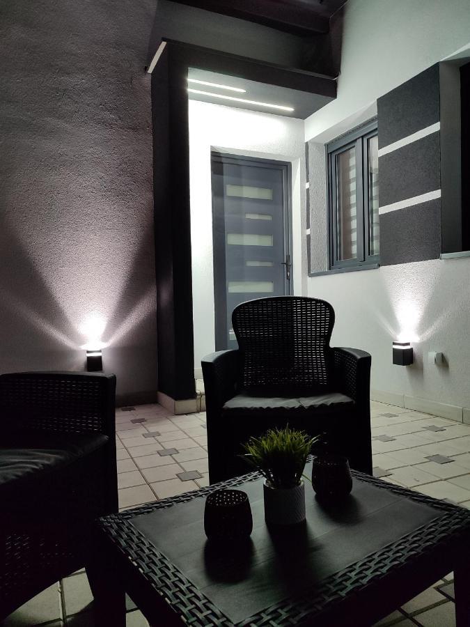 Rubikon Free Parking Apartmani Dusanovac Dış mekan fotoğraf