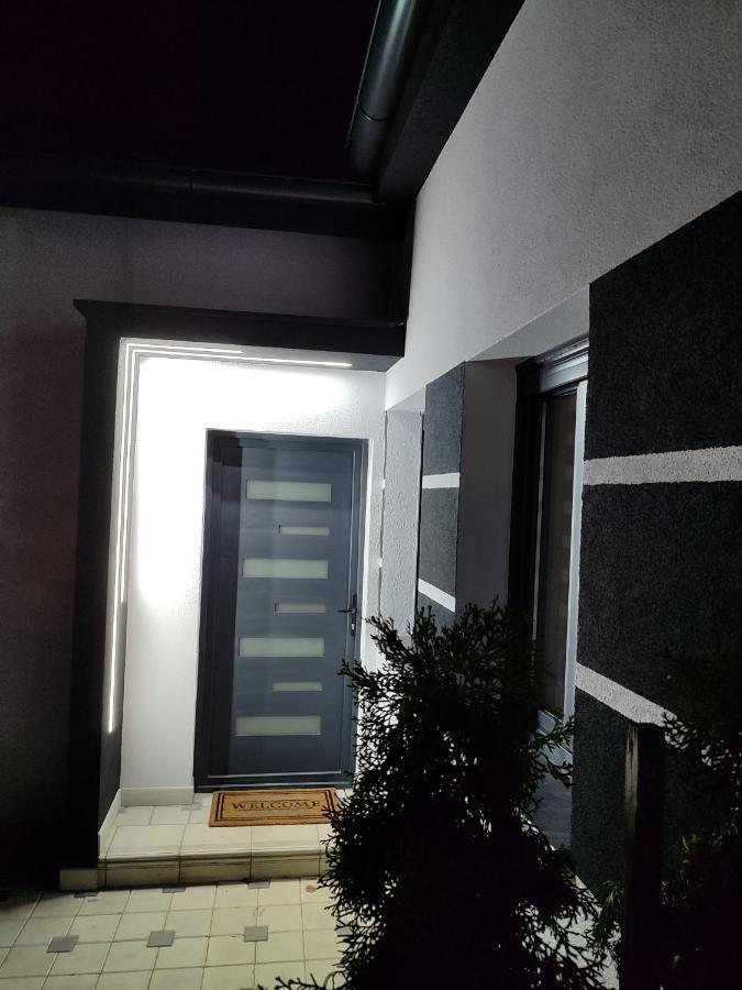 Rubikon Free Parking Apartmani Dusanovac Dış mekan fotoğraf