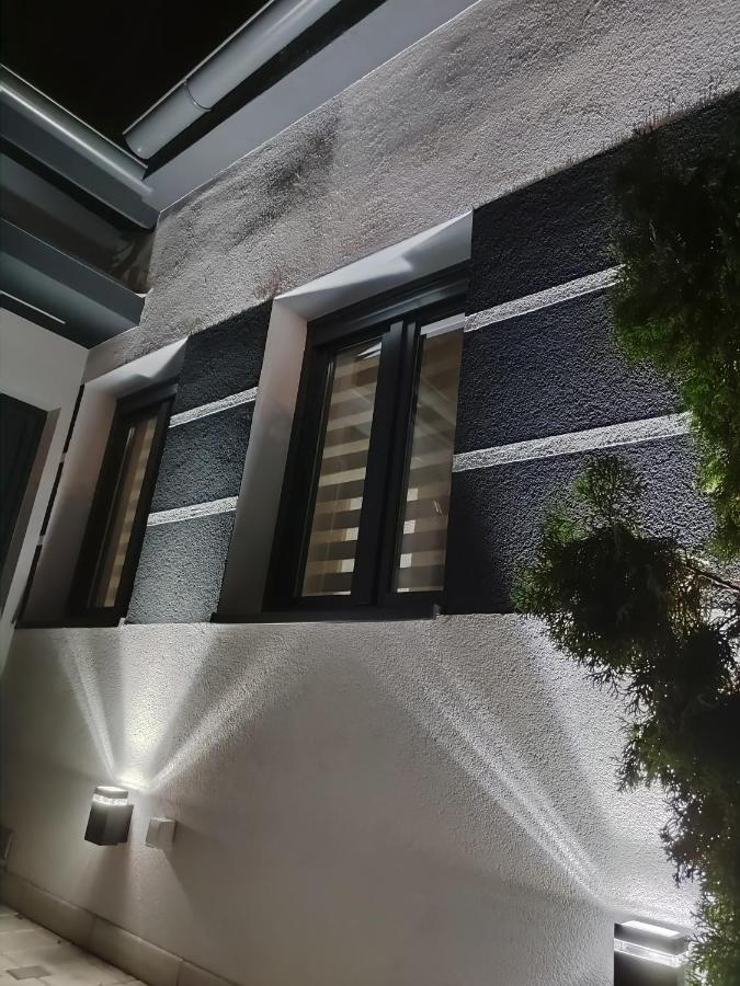 Rubikon Free Parking Apartmani Dusanovac Dış mekan fotoğraf